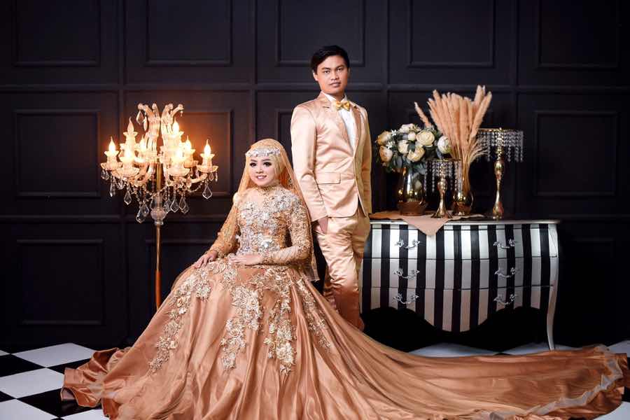 Reza Riyana Official profile icon