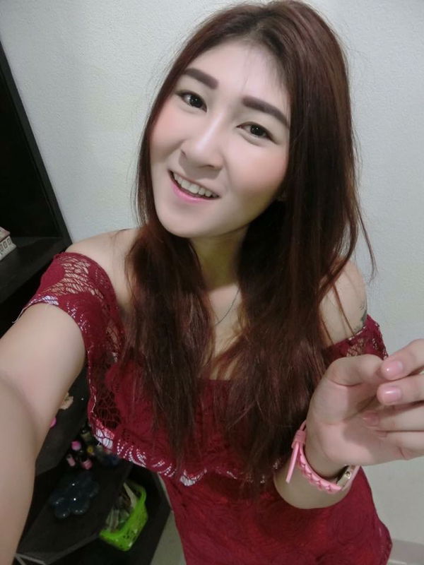 Apinya Somsri profile icon