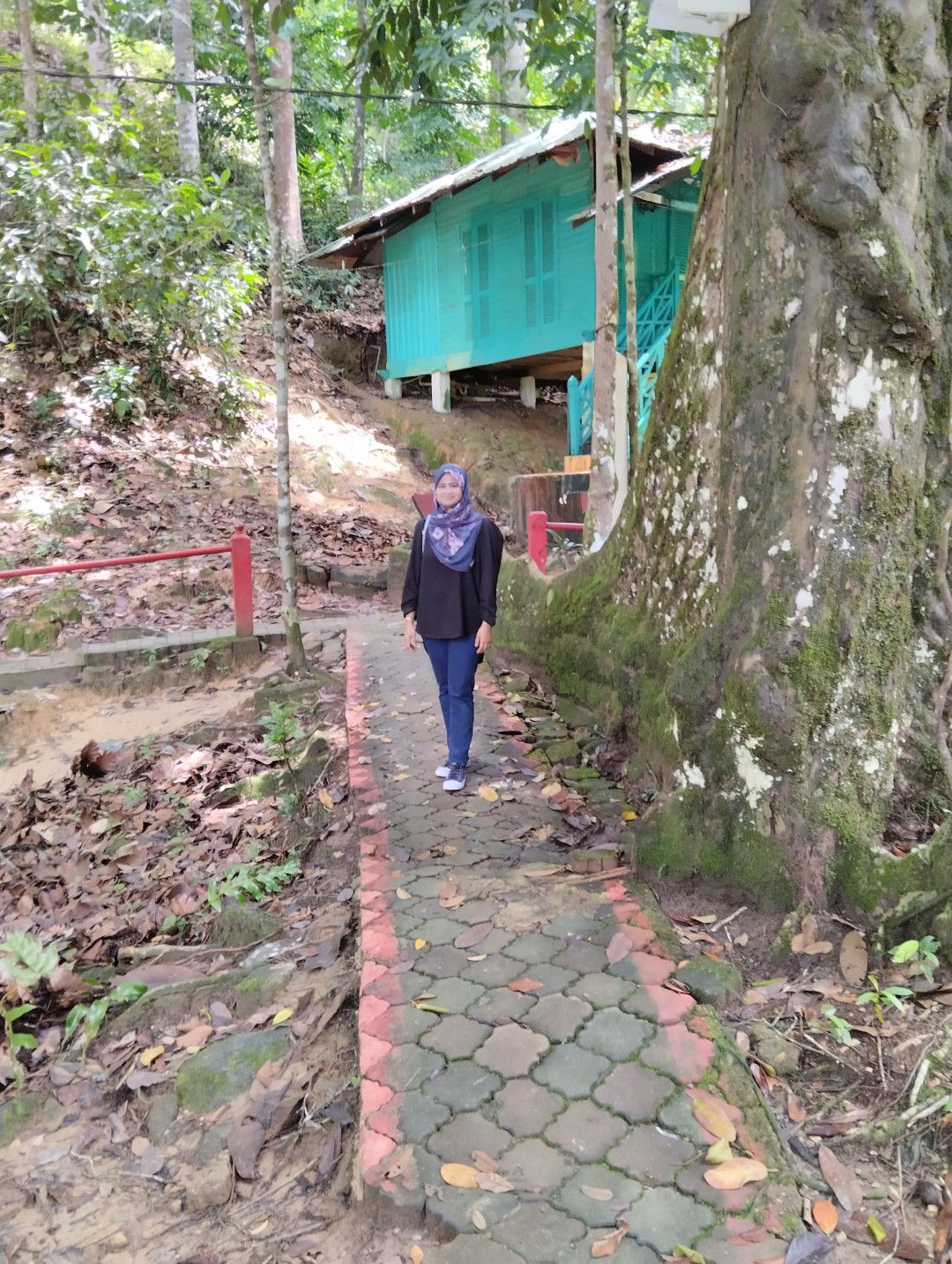 Farhana Sakri profile icon