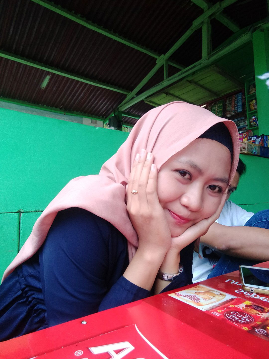 Queen's mommy profile icon