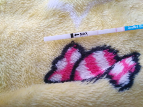 Garis Merah Pudar Dan Berjauhan