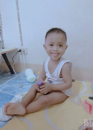 ลูกชายอายุ2ขวบ7เดือน7วัน นำ้หนัก8กก. น้องควรหนักเท่าไหร่ค่ะ