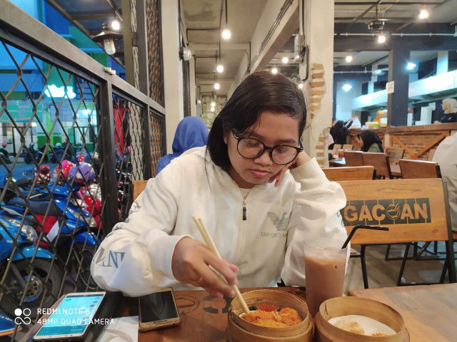 Nindya Suharto profile icon