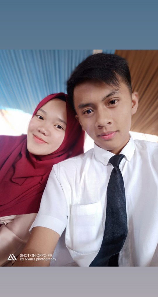 Dewi Nur'aeni profile icon