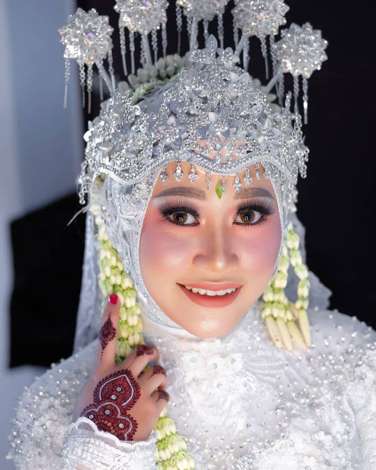 Intan Melenia profile icon