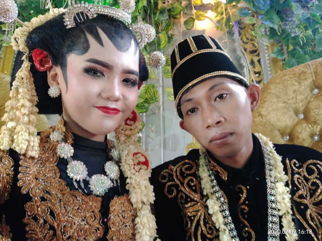 Anik Widiyastuti profile icon