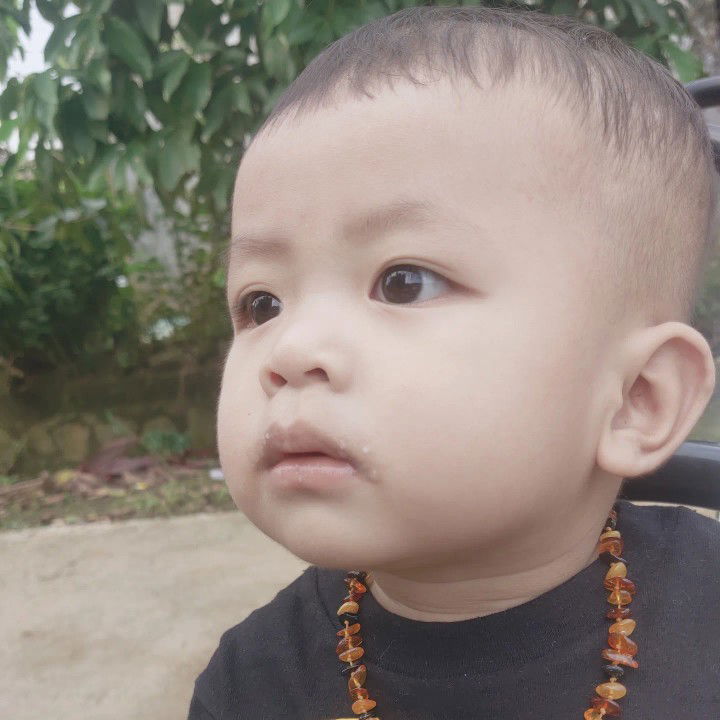 Retno Leani Paturia profile icon