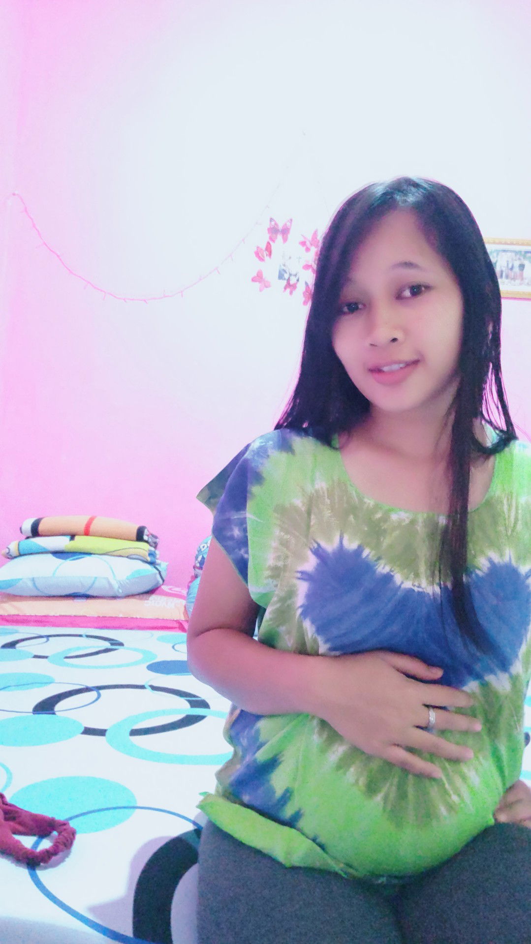 Yulia Nurosid profile icon