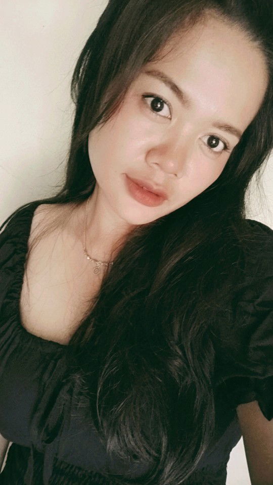 Vebriana Dani profile icon