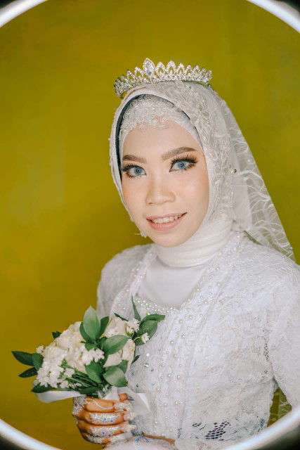 Titin Eka profile icon