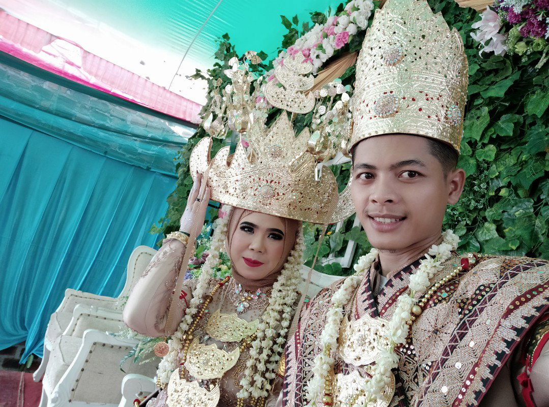 APRILLIAN LUPIANTI profile icon