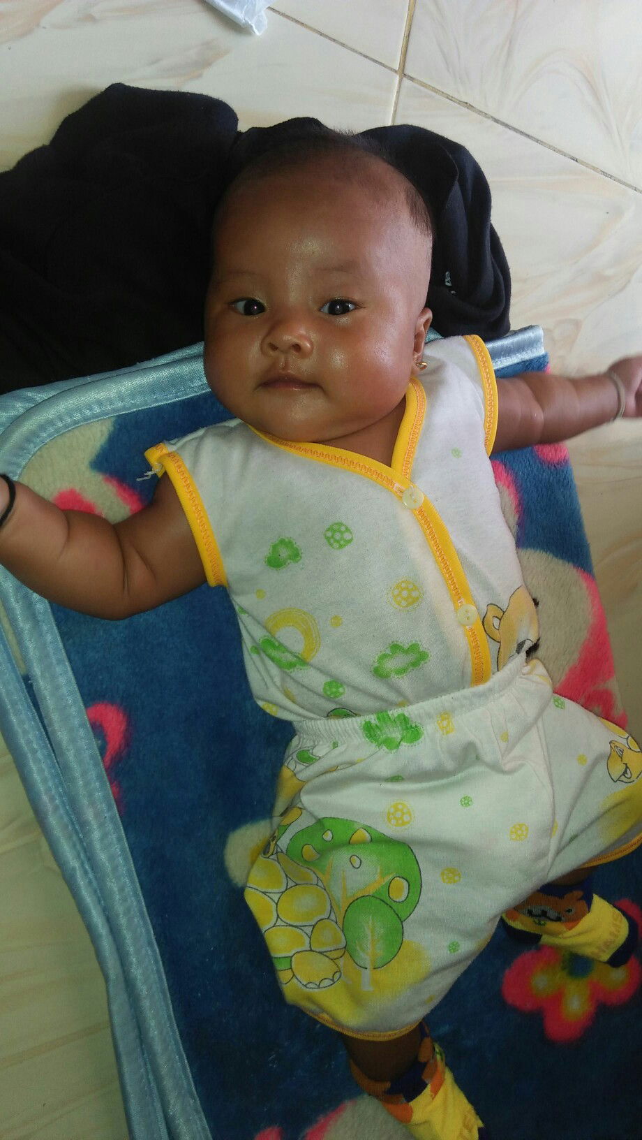 hbs imunisasi rewel, kaki bengkak,mencret