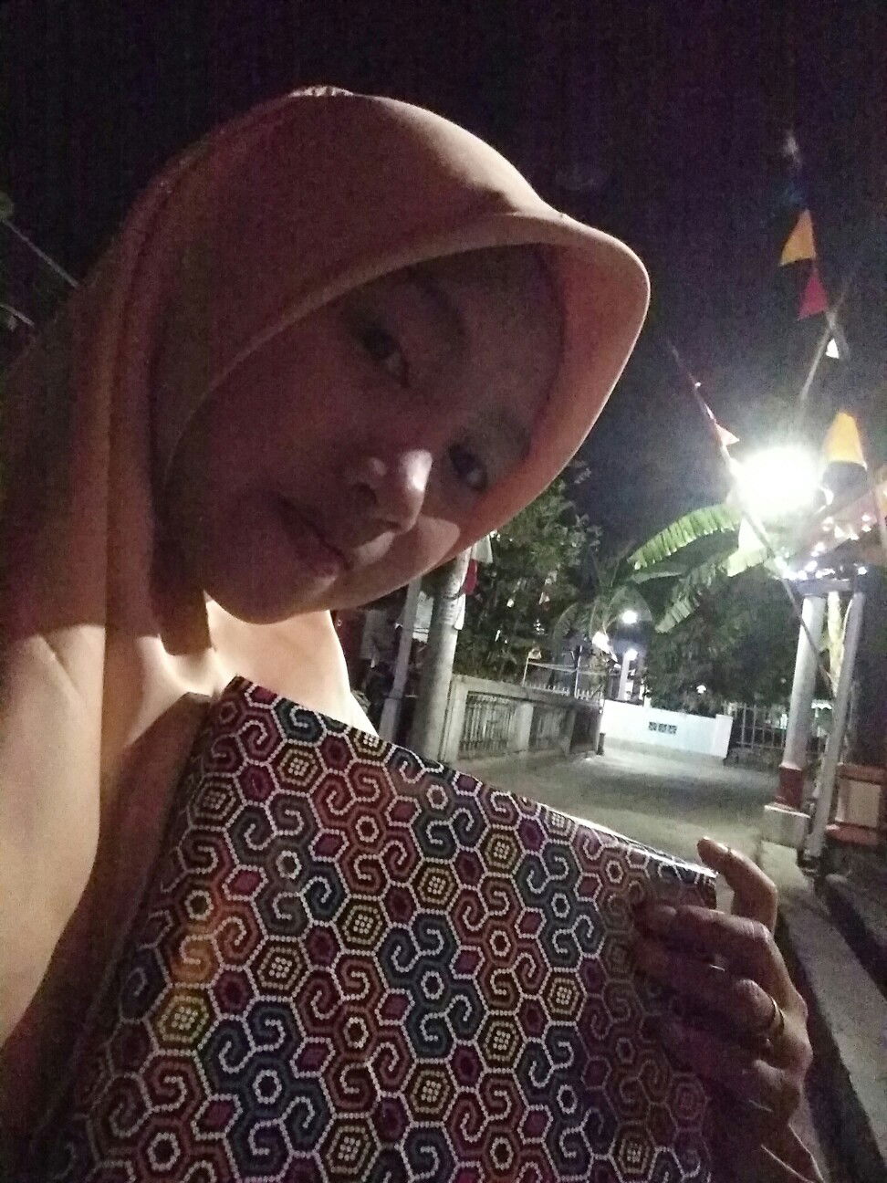 Istiningsih Agustina profile icon