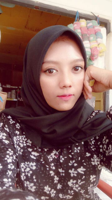 Ratna Dwieastuti profile icon