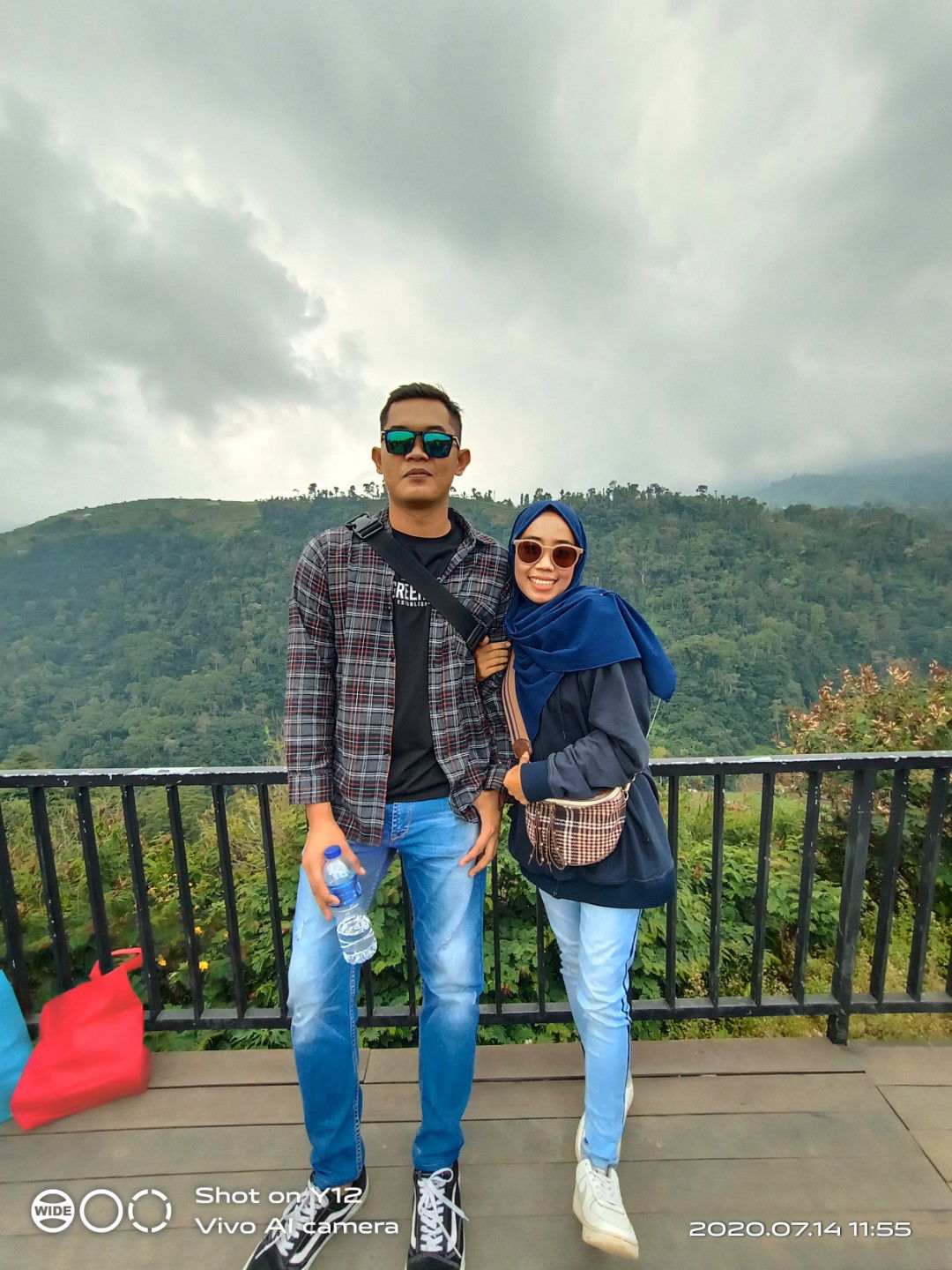 yuli kurnianingsih profile icon