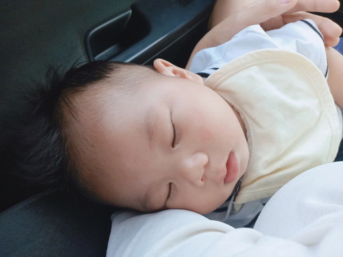 ไหนใครชอบแอบถ่ายรูปลูกตอนหลับบ้างเอ่ย ? มาเม้นกันหน่อยเร๊ว