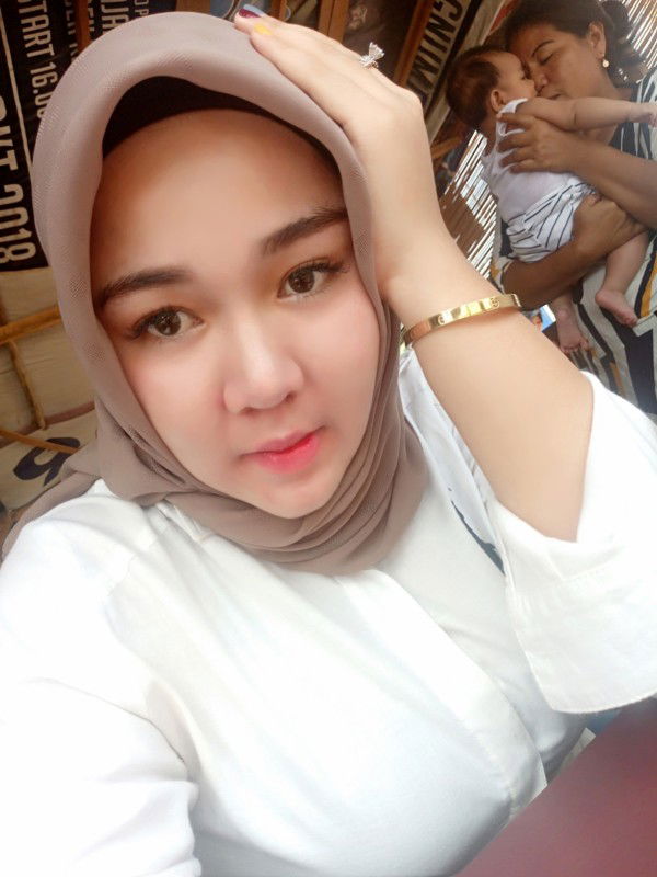 Anita Sari profile icon