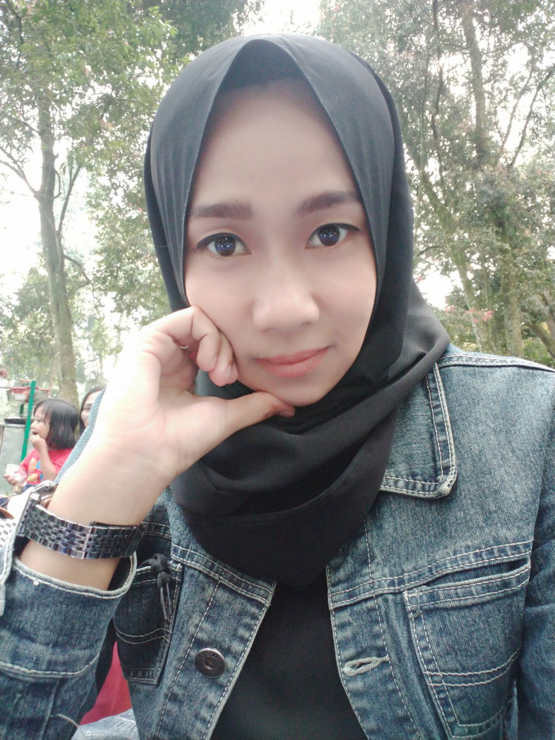 Nhieew Giiesty profile icon