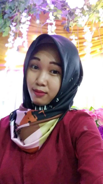 Ratna Sari profile icon