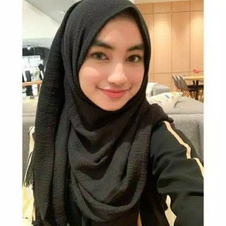 Sindi Via Maylani profile icon