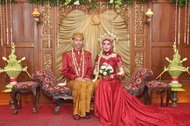 Intan NurCahyani profile icon