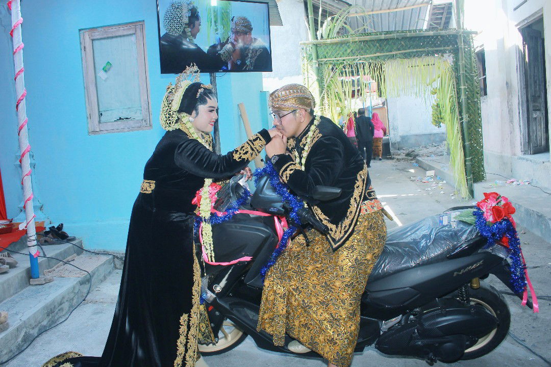 Endah Hariyanti profile icon