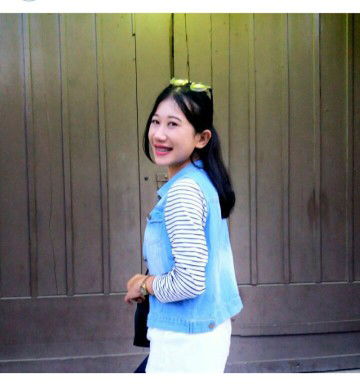 Putri Novitasari profile icon