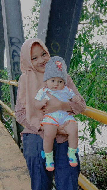 Desy Fitriani profile icon