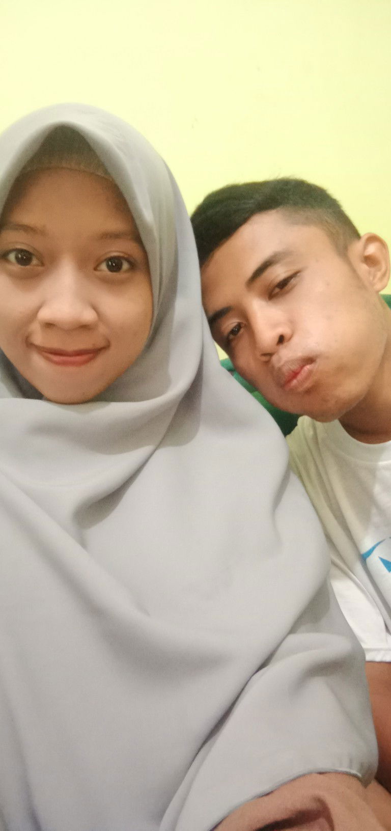 Santi Maesaroh profile icon