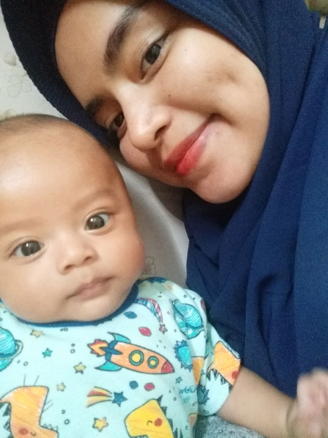 Devy kusumah profile icon