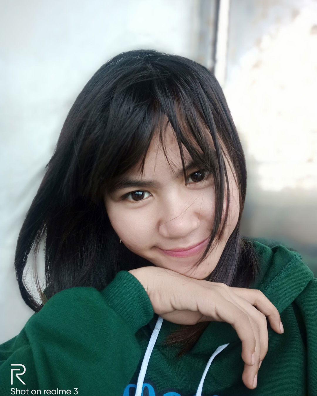 ayu lestari profile icon