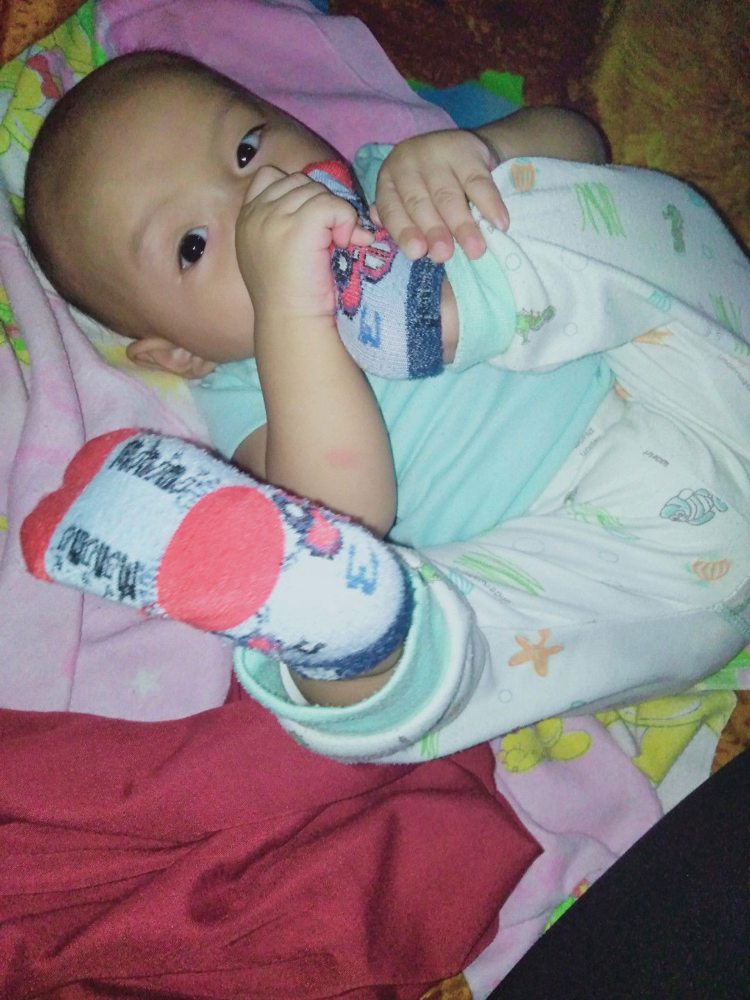 gigitin kaki lama jalan