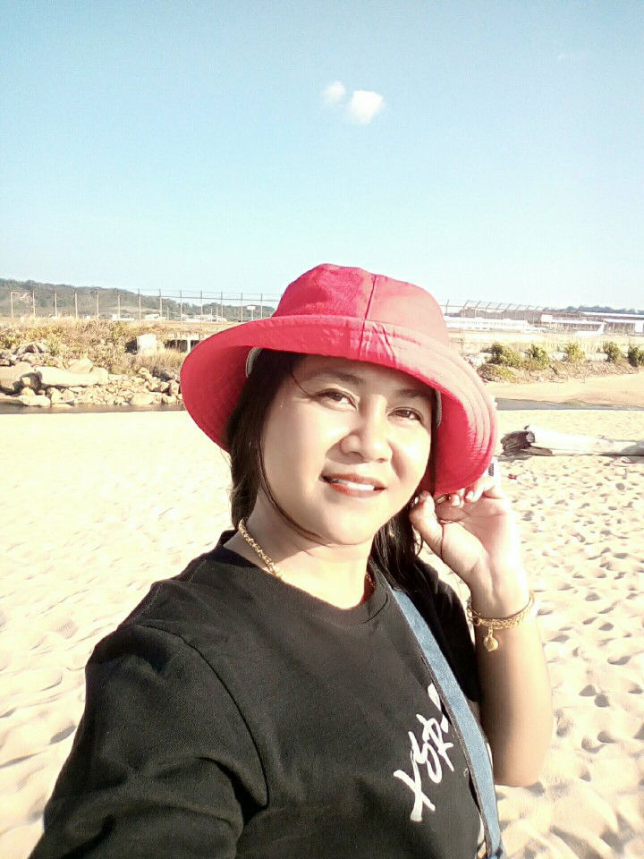 sareema jaempit profile icon