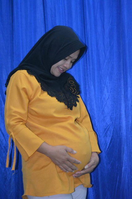 Ratna dwiningrum profile icon