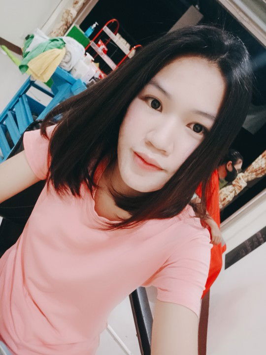 ไพลิน แสนรัมย์ profile icon