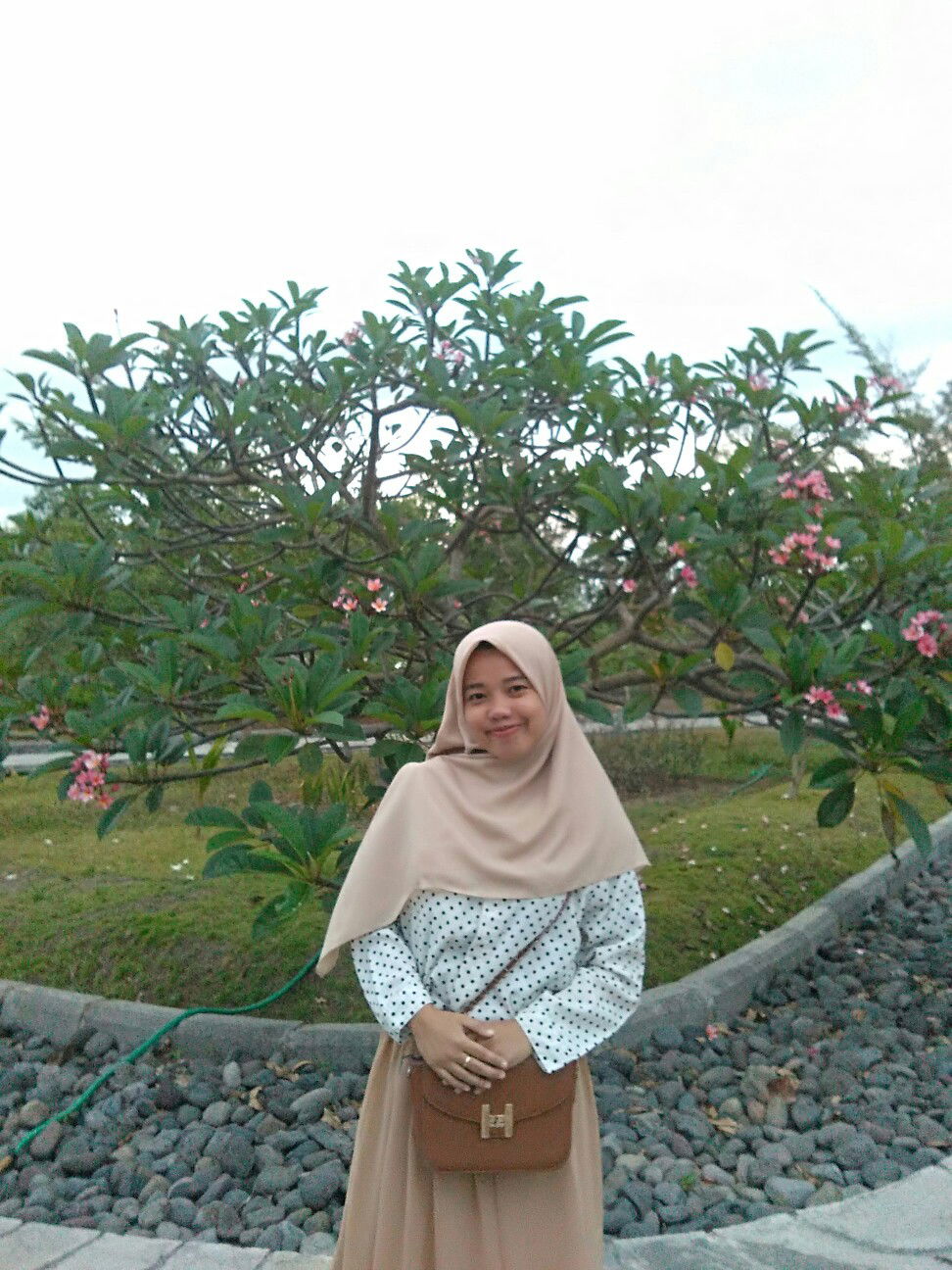 Nur Afni Maulidah profile icon