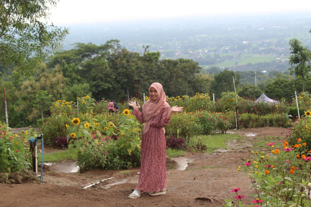 enah sari profile icon