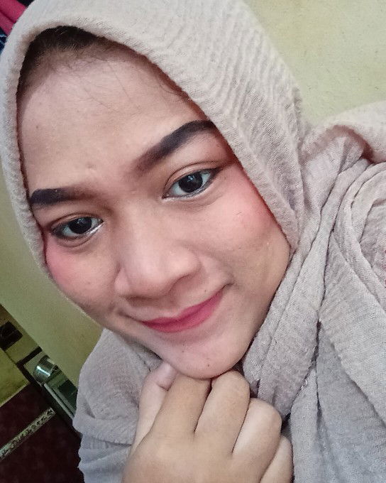 Tia Azzahra profile icon