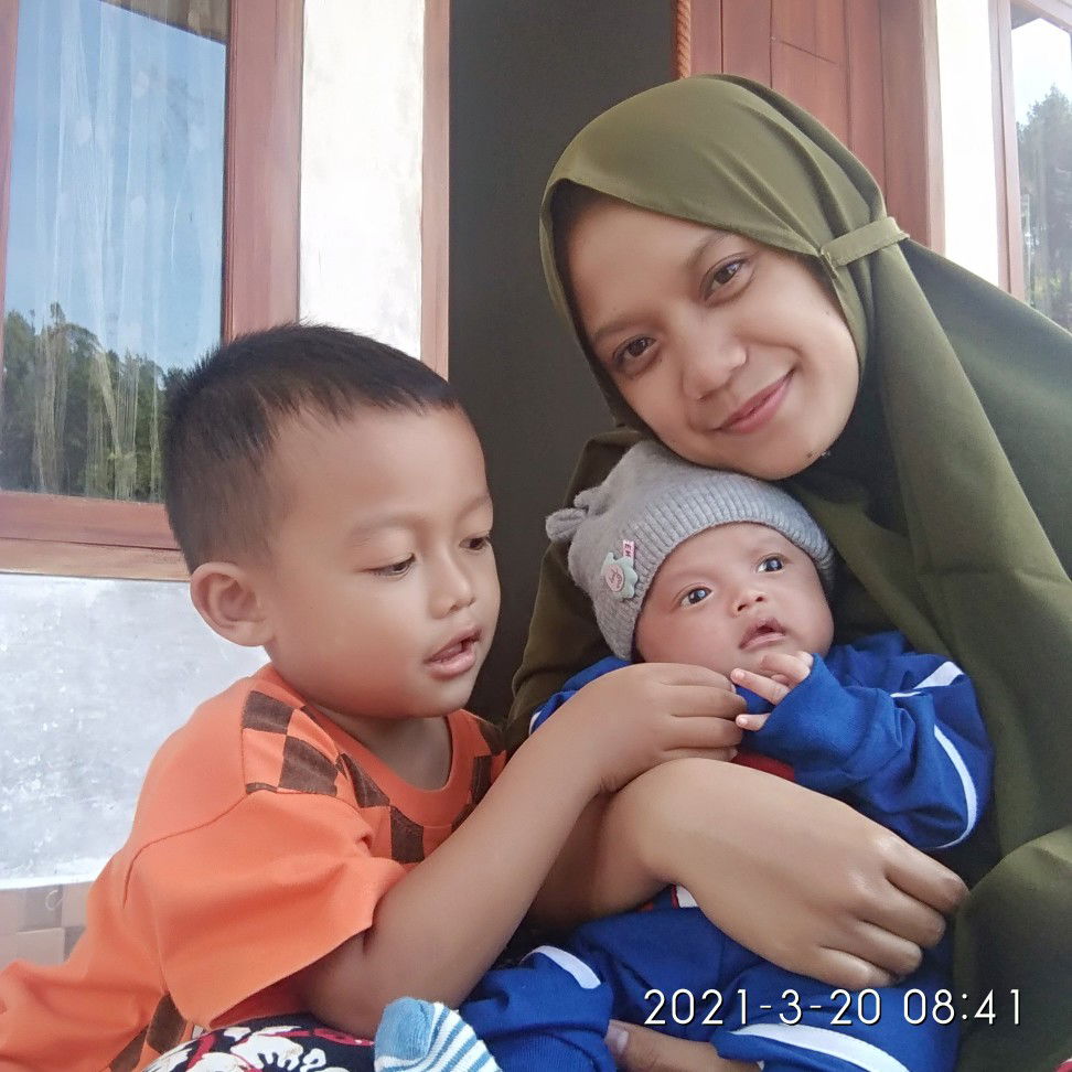 Yeni Marlinda profile icon