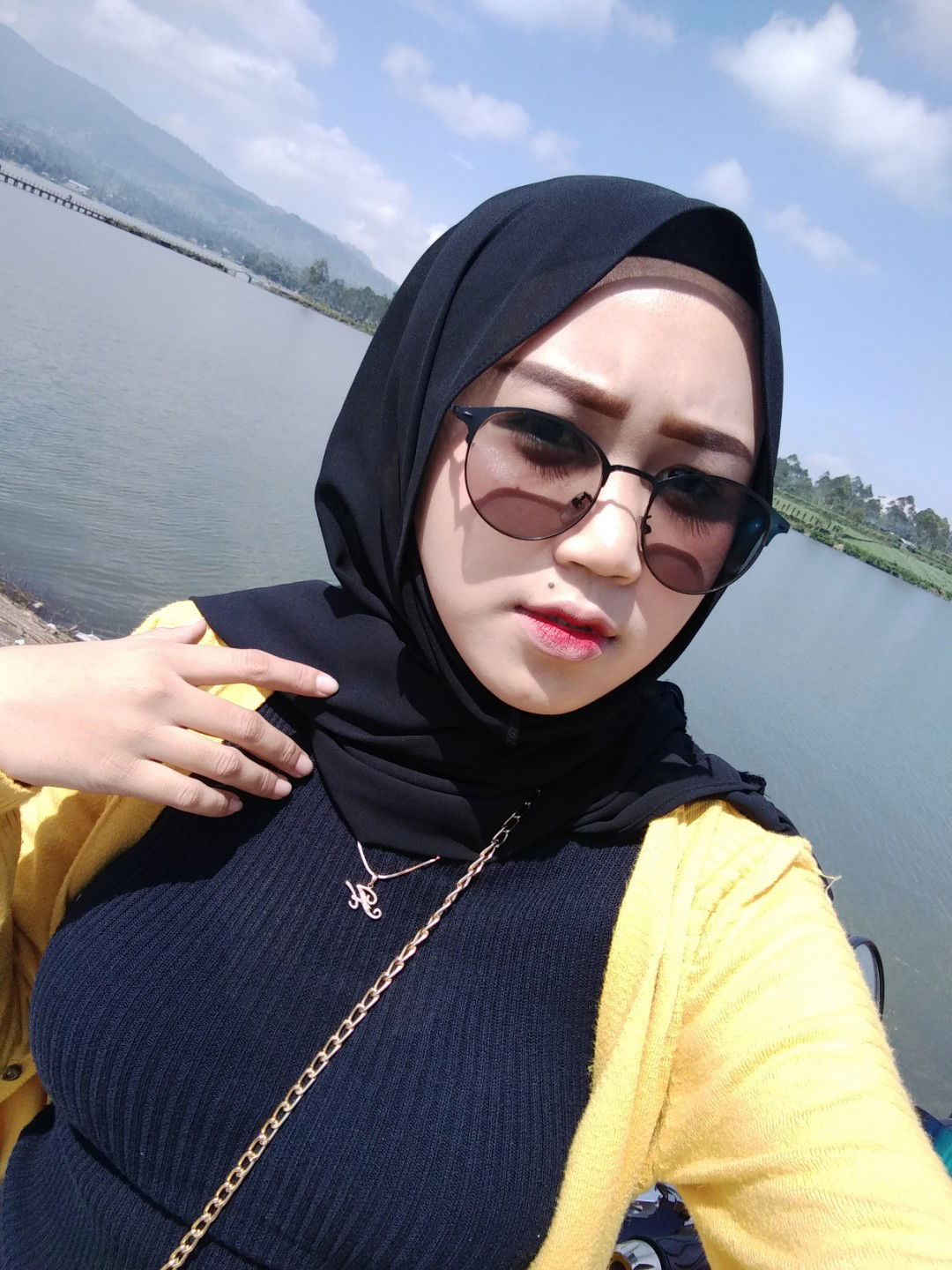 dinda wulandari profile icon