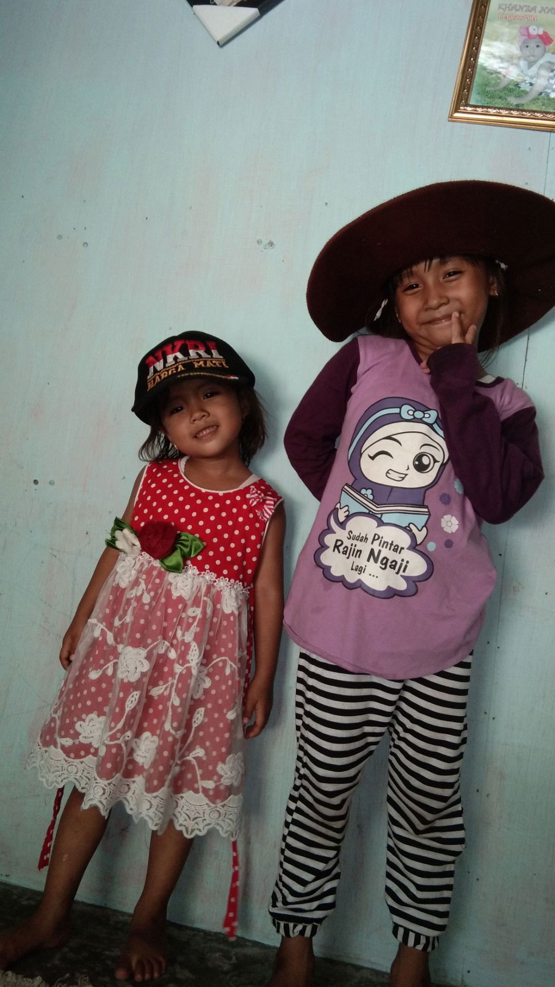 indah sari profile icon