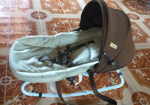 เปลโยกเด็กมือสอง The Pooh By Disney (Katoji) ลิขสิทธิ์แท้