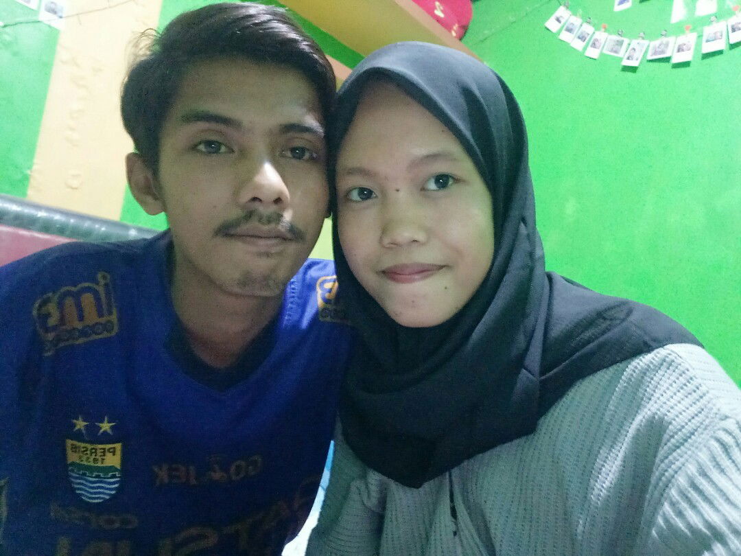 Indah anggita profile icon