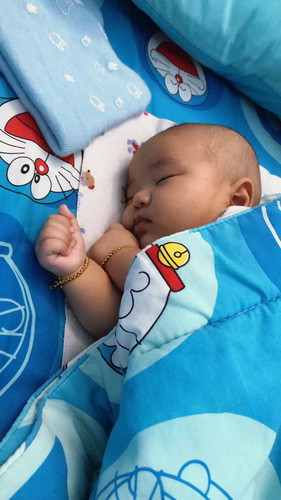 เด็กนอนส่ายหน้า เด็ก??3M21D