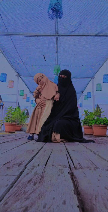 shella nucci fera profile icon