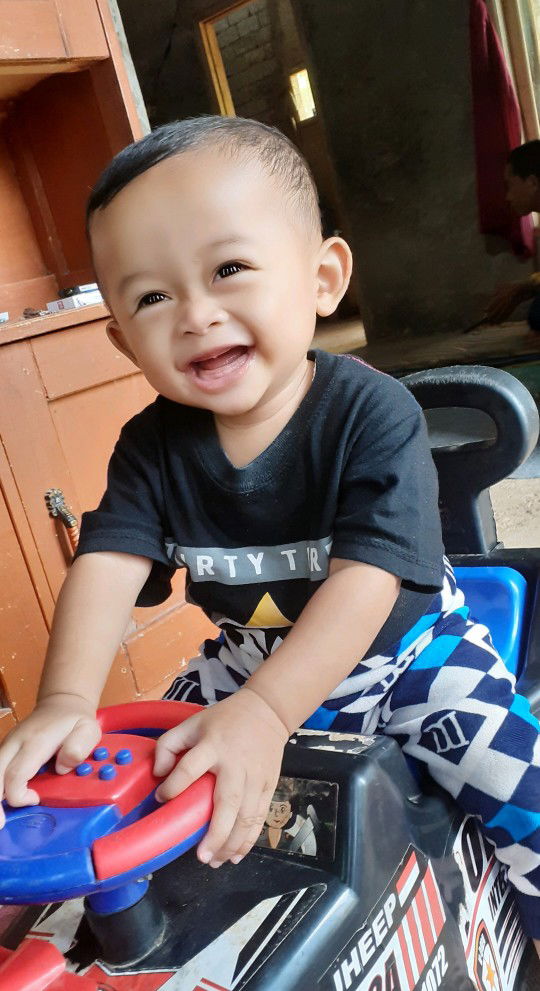 Ayy Love'OneHeart profile icon