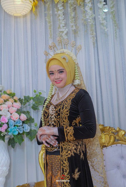 ajeng tunggal profile icon