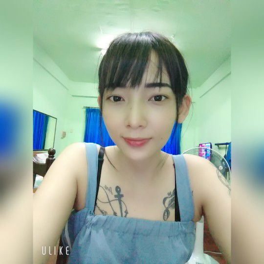 อิ้ง ไม่กินผัก profile icon