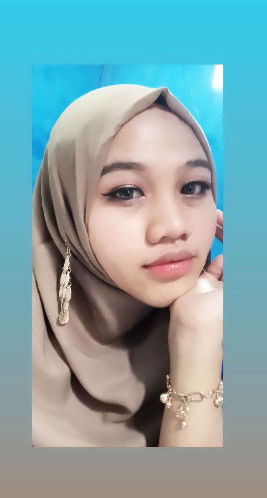 siti khadliroh profile icon