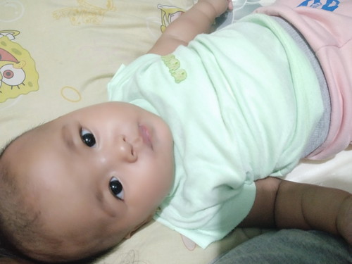 Belum bisa tengkurep